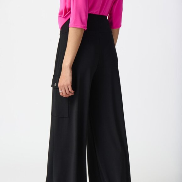 241011 Black Flowy Pull On Pant by FRANK LYMAN